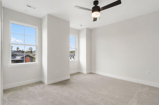 6035 S Clay Avenue, Springfield, MO 65810