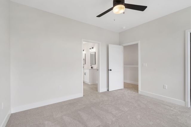 6035 S Clay Avenue, Springfield, MO 65810