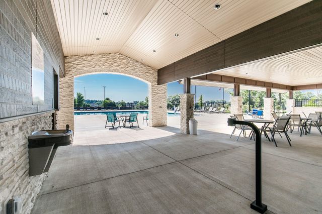 6035 S Clay Avenue, Springfield, MO 65810