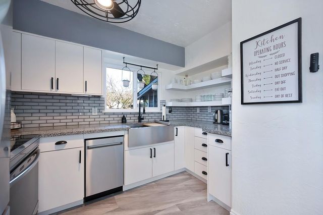 200 Channel Hill Rd, Auburn, CA 95603