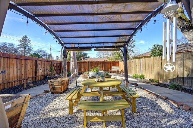 200 Channel Hill Rd, Auburn, CA 95603