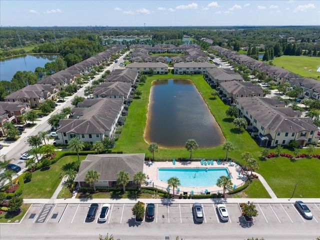 9128 CAROLINA WREN DRIVE, Tampa, FL 33626