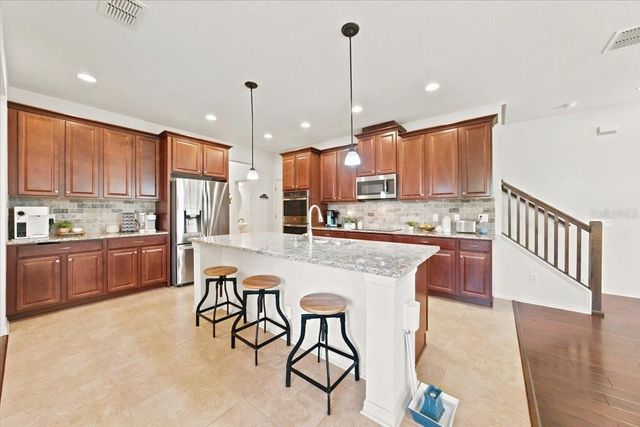 9128 CAROLINA WREN DRIVE, Tampa, FL 33626