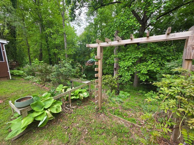 8120 PAISLEY PL, Potomac, MD 20854