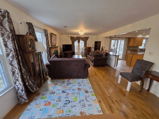 8120 PAISLEY PL, Potomac, MD 20854