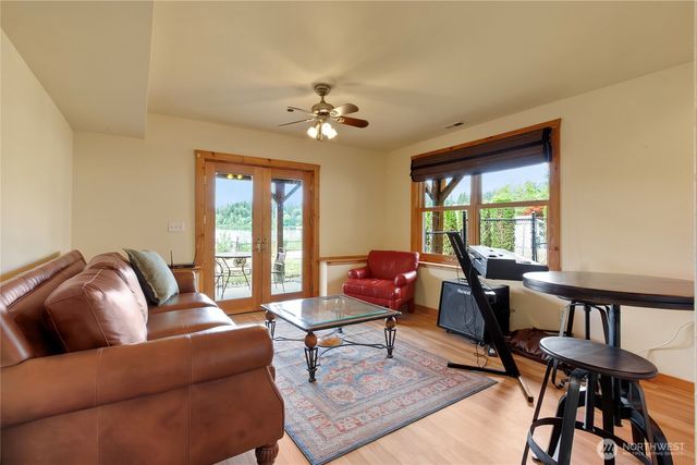 39716 24th Avenue Ct S, Roy, WA 98580