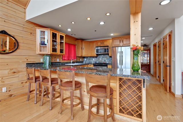 39716 24th Avenue Ct S, Roy, WA 98580