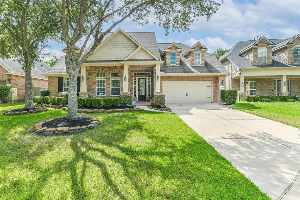 13923 Desert Trace Court, Houston, TX 77044