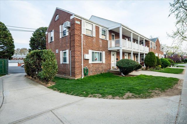 255-08 74th Avenue Upper 25A122, Glen Oaks, NY 11004