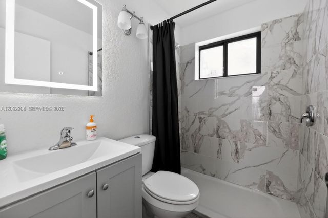 1810 NW 9th St 1, Fort Lauderdale, FL 33311