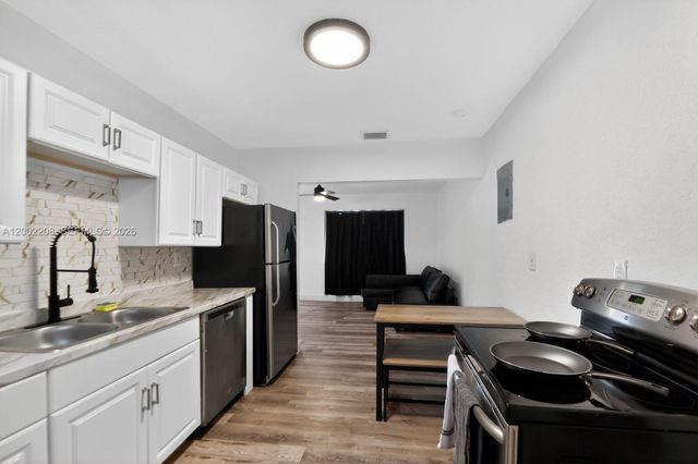 1810 NW 9th St 1, Fort Lauderdale, FL 33311