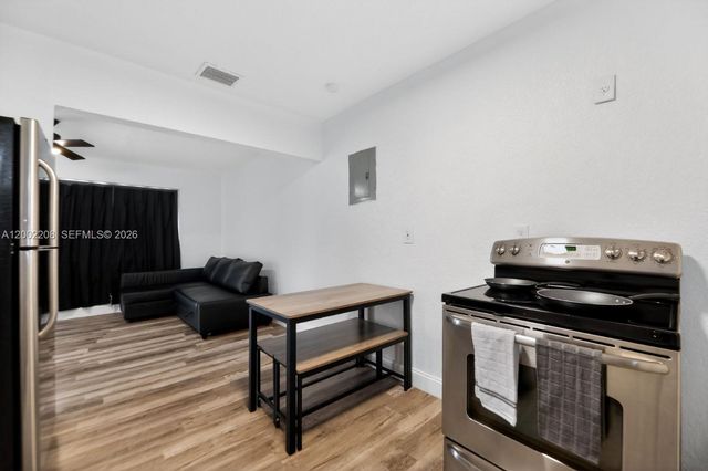 1810 NW 9th St 1, Fort Lauderdale, FL 33311