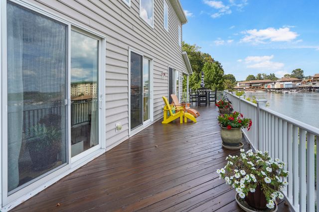 544 Woodbrook RD, Moneta, VA 24121