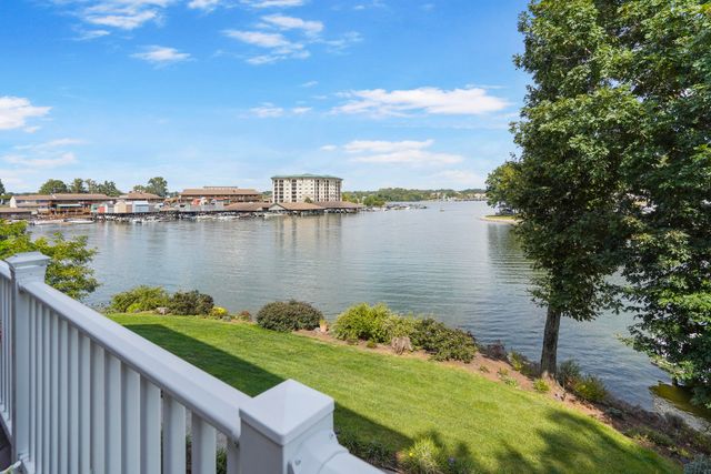 544 Woodbrook RD, Moneta, VA 24121