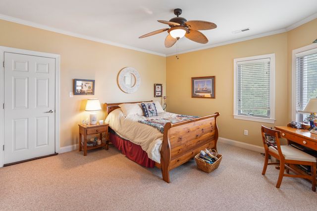 544 Woodbrook RD, Moneta, VA 24121