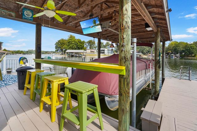 544 Woodbrook RD, Moneta, VA 24121