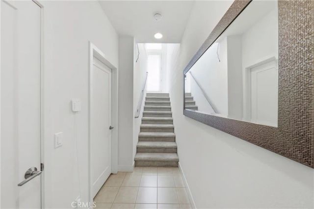 266 Rockefeller, Irvine, CA 92612