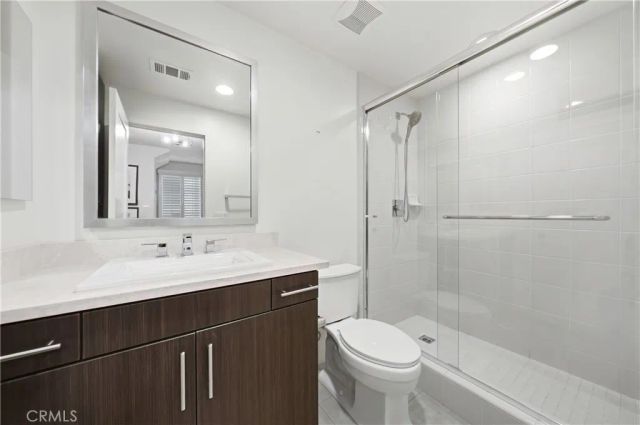 266 Rockefeller, Irvine, CA 92612