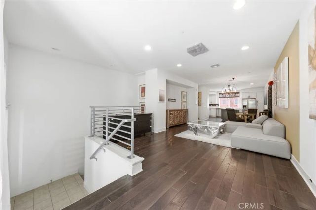 266 Rockefeller, Irvine, CA 92612