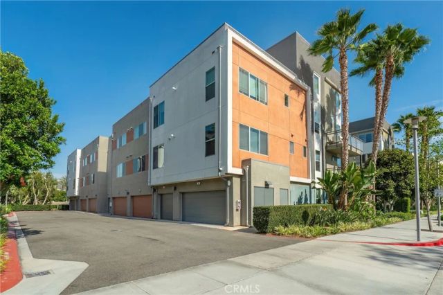266 Rockefeller, Irvine, CA 92612