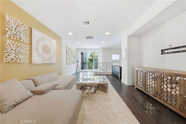266 Rockefeller, Irvine, CA 92612