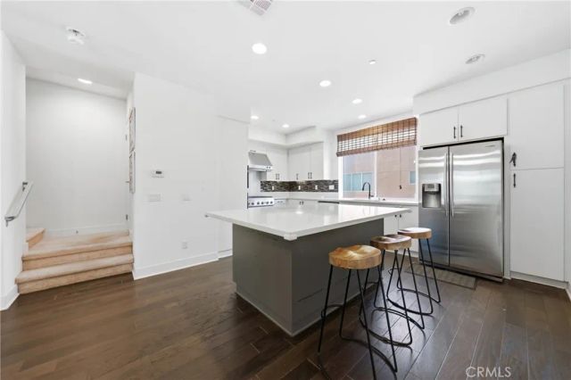 266 Rockefeller, Irvine, CA 92612