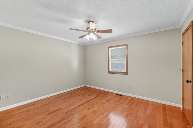 548 Frederick Crossing, Roanoke, IN 46783
