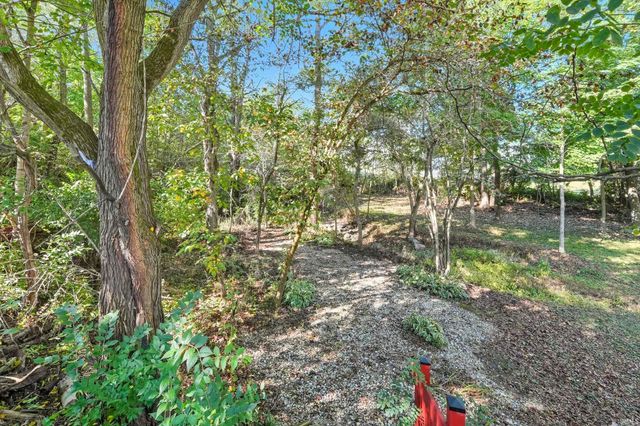 548 Frederick Crossing, Roanoke, IN 46783