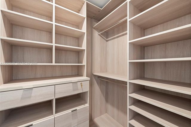 788 NE 23rd St 4802, Miami, FL 33137