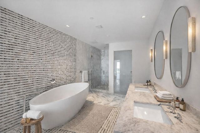 788 NE 23rd St 4802, Miami, FL 33137