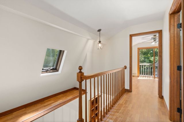 32 Acushnet Rd, Mattapoisett, MA 02739