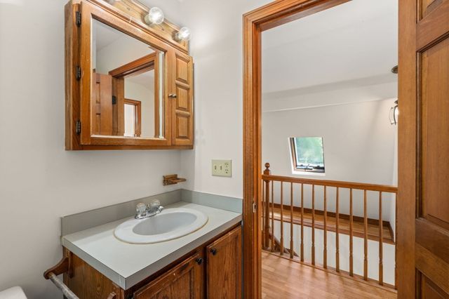 32 Acushnet Rd, Mattapoisett, MA 02739