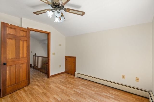 32 Acushnet Rd, Mattapoisett, MA 02739