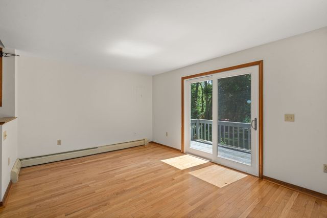 32 Acushnet Rd, Mattapoisett, MA 02739