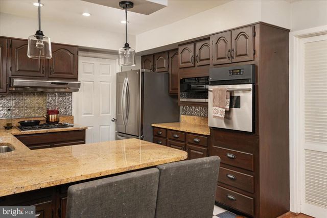 12305 MANSHIP LN, Bowie, MD 20715