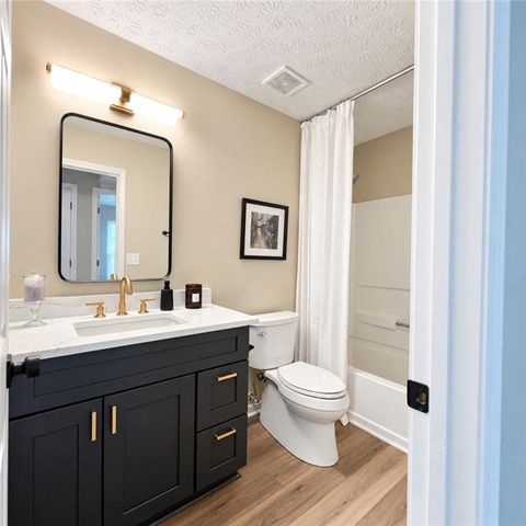 2762 Hillvale Cove Way, Lithonia, GA 30058