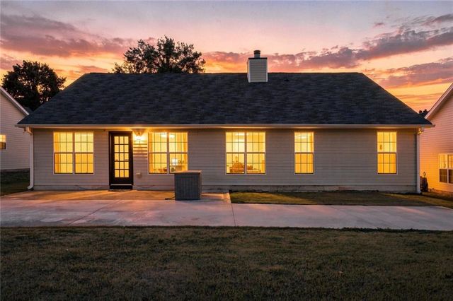 2762 Hillvale Cove Way, Lithonia, GA 30058