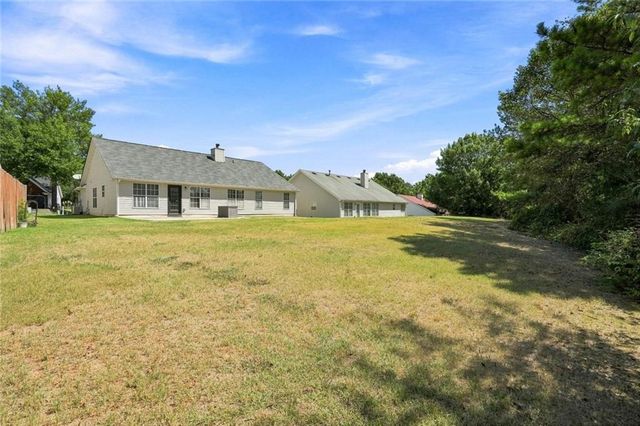 2762 Hillvale Cove Way, Lithonia, GA 30058