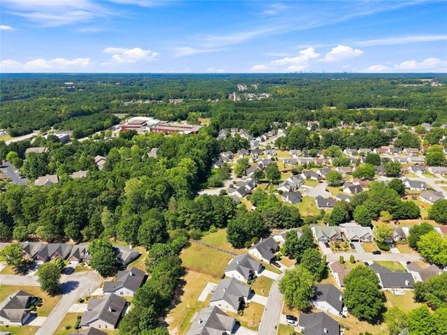 2762 Hillvale Cove Way, Lithonia, GA 30058