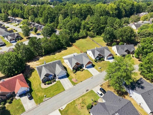 2762 Hillvale Cove Way, Lithonia, GA 30058