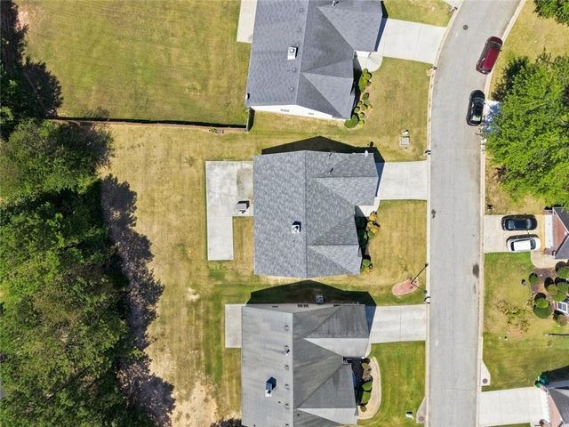 2762 Hillvale Cove Way, Lithonia, GA 30058