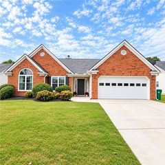 2762 Hillvale Cove Way, Lithonia, GA 30058