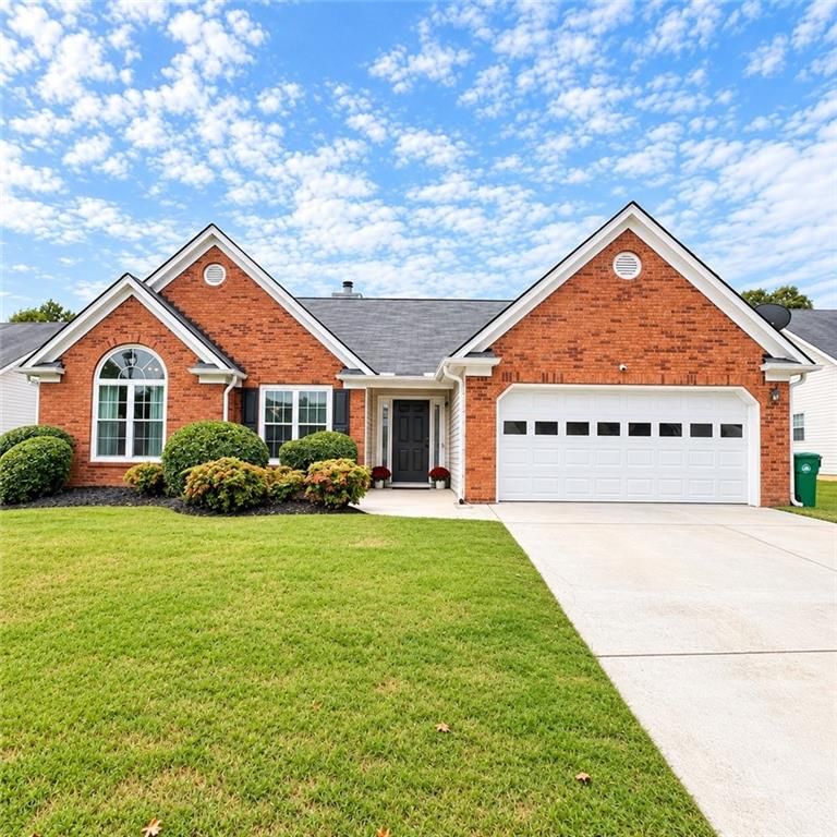 2762 Hillvale Cove Way, Lithonia, GA 30058