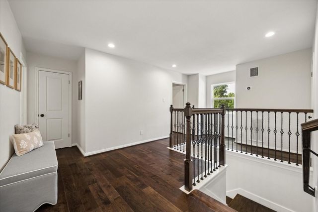 215 Greenpark Drive, Houston, TX 77079