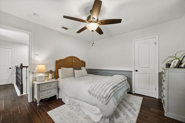 215 Greenpark Drive, Houston, TX 77079