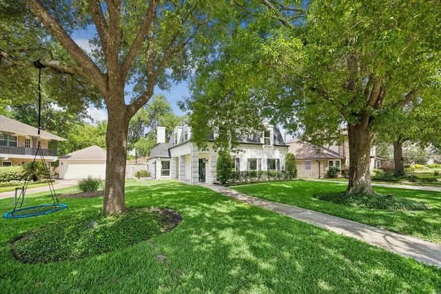 215 Greenpark Drive, Houston, TX 77079