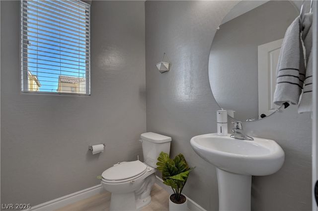 5822 West Amber Mesa Street, Las Vegas, NV 89148