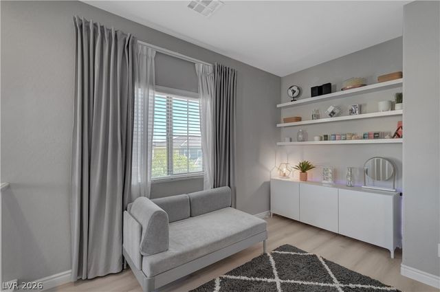 5822 West Amber Mesa Street, Las Vegas, NV 89148