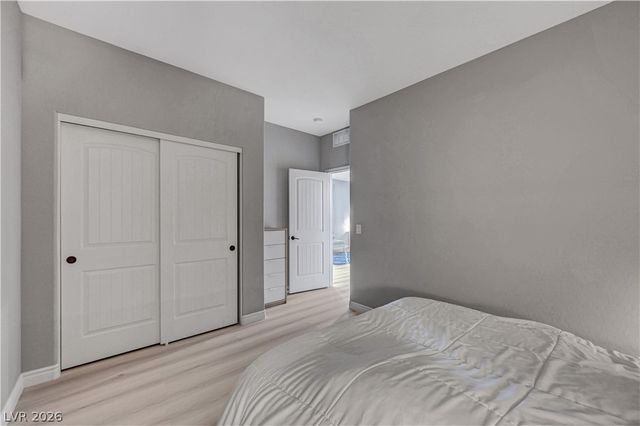 5822 West Amber Mesa Street, Las Vegas, NV 89148