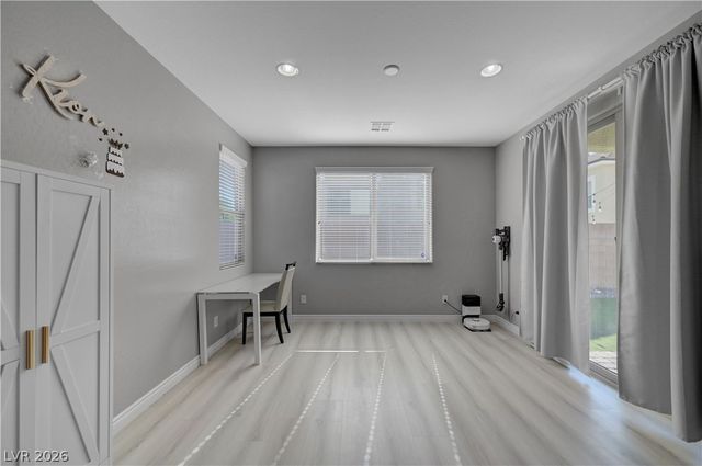 5822 West Amber Mesa Street, Las Vegas, NV 89148